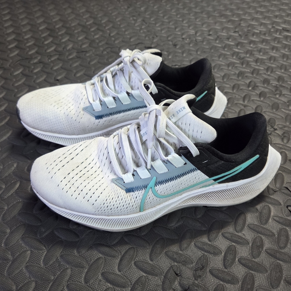 Nike Air Zoom Pegasus 38, women's sz 8.5